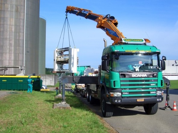6 x 6 grue