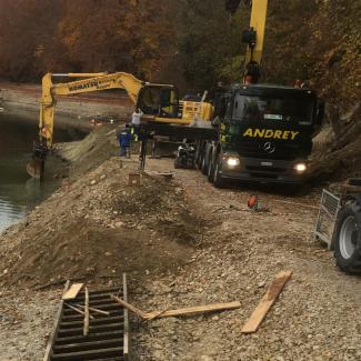 Travaux au bord du lac !